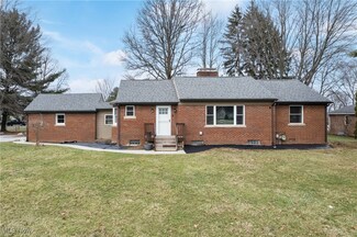 257 W Nimisila Rd, Akron, OH 44319