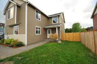 104 2nd Ct SW, Pacific, WA 98047
