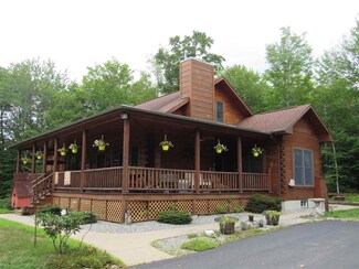 15 Mount Carter Dr, Gorham, NH 03581