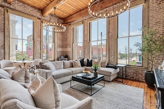 2400 Mechanic St Unit 206, Galveston, TX 77550