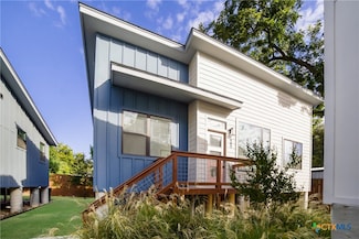 587 E Basel St, New Braunfels, TX 78130