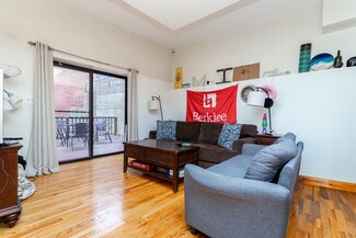 448 Park Dr Unit 4, Boston, MA 02215