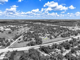 517 N Blanche St, Terrell, TX 75160