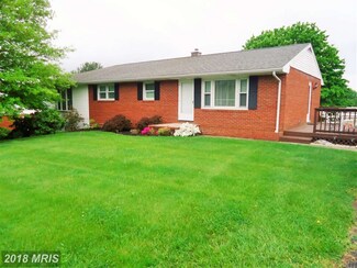 14149 Crest Ave, Waynesboro, PA 17268