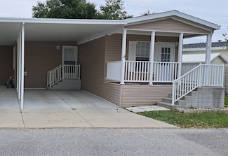 200 Devault St Unit 61, Umatilla, FL 32784