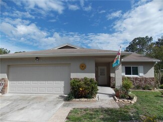 2230 Beacon Point Blvd, Palm Harbor, FL 34683