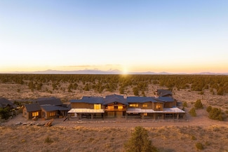 17097 SW Lago Vista Dr, Powell Butte, OR 97753