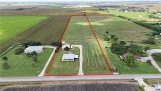 1291 Link Rd, Seguin, TX 78155