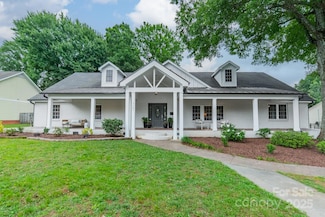 1121 S Wendover Rd, Charlotte, NC 28211