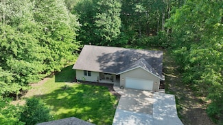 686 E Brooks Rd, Midland, MI 48640