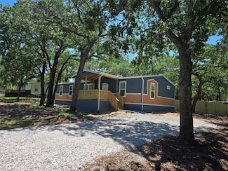 1737 Long Ave, Azle, TX 76020