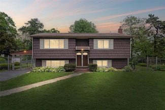 75 S 32nd St, Wyandanch, NY 11798