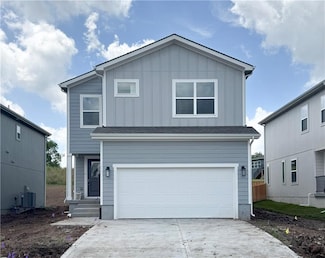 713 SW Glenn Cir, Raymore, MO 64083