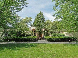 2126 Brookdale Ln, Palatine, IL 60067