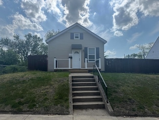 1407 Manhattan St, Michigan City, IN 46360