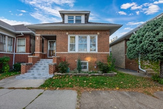 5242 N Kimball Ave, Chicago, IL 60625