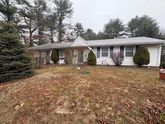 11 Acoaxet Ln, West Wareham, MA 02576