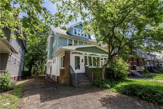 1101 Carlyon Rd, Cleveland, OH 44112