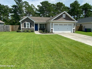 404 Ridgeway Dr, Sneads Ferry, NC 28460