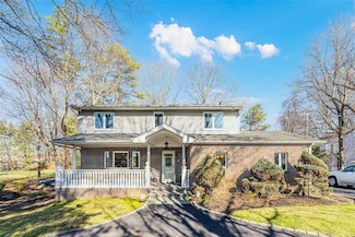 1170 Carlls Straight Path, Dix Hills, NY 11746