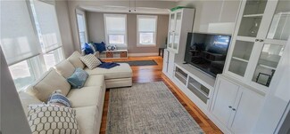 49 Hodsell St, Cranston, RI 02910