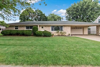 1018 W Kem Rd, Marion, IN 46952