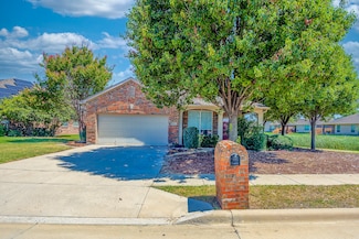 424 Baverton Ln, Haslet, TX 76052