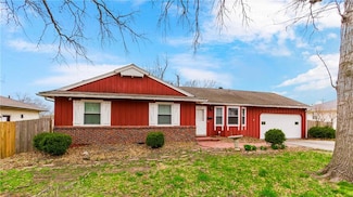 7504 Maple Ln, Raytown, MO 64138