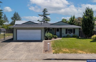 2005 Madison St SE, Albany, OR 97322