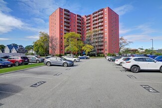 115 W Squantum St Unit 501, Quincy, MA 02171