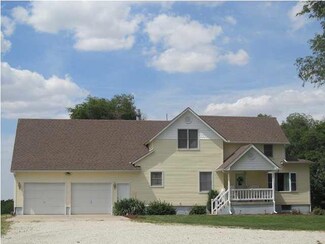 1770 Apache Rd, Moundridge, KS 67107