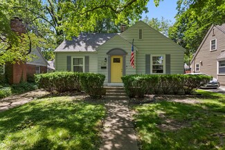 1005 W Daniel St, Champaign, IL 61821
