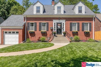 1702 N 52nd St, Omaha, NE 68104