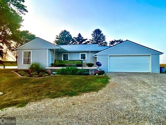 7486 Highway T38 N, Grinnell, IA 50112