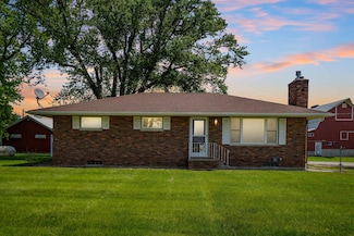 1868 Keokuk Ave, Independence, IA 50644
