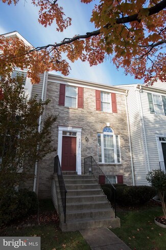 21996 Box Car Square, Sterling, VA 20166