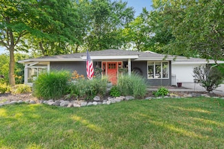 1511 Ivygate Ct, Crown Point, IN 46307