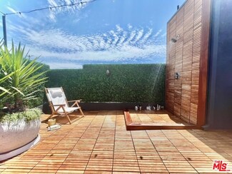2513 Lincoln Blvd, Venice, CA 90291