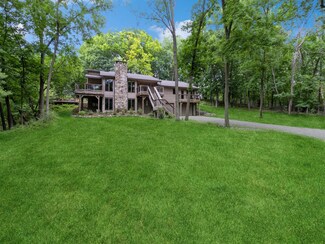 404 North Dakota Ave, Ames, IA 50014