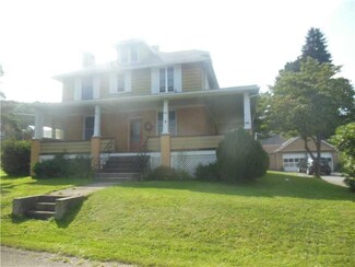 206 Oak St, Conemaugh, PA 15909
