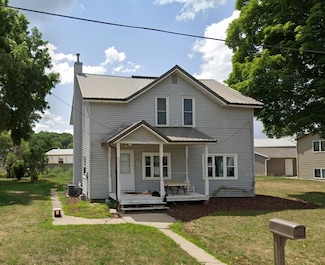 230 E 13th St, Saint Charles, MN 55972