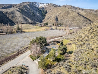 1030 Canyonside Rd, Wenatchee, WA 98801