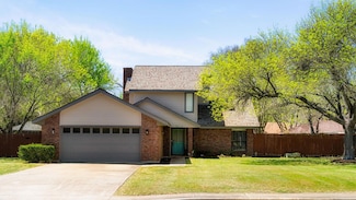 503 San Jacinto St, Lockhart, TX 78644