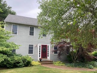 25 Monmouth Cir, North Falmouth, MA 02556