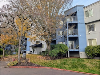 8720 SW Tualatin Rd Unit 201, Tualatin, OR 97062