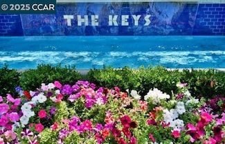 450 N Civic Dr Unit 205, Walnut Creek, CA 94596
