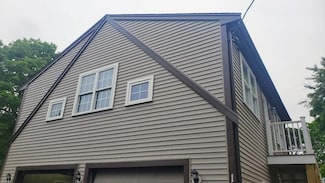 1 Nehoiden Rd, Mashpee, MA 02649