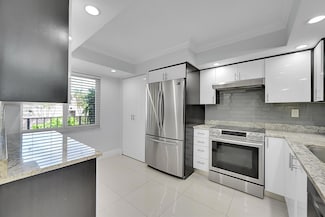 7210 Lake Circle Dr Unit 206, Margate, FL 33063