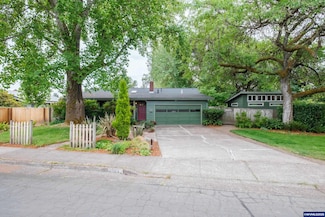 2310 NW Elmwood Dr, Corvallis, OR 97330