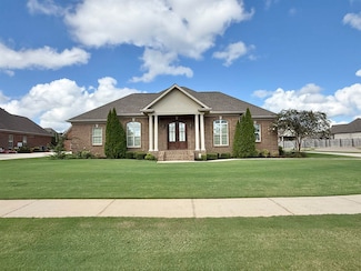 167 Shadybrook Dr, Florence, AL 35630
